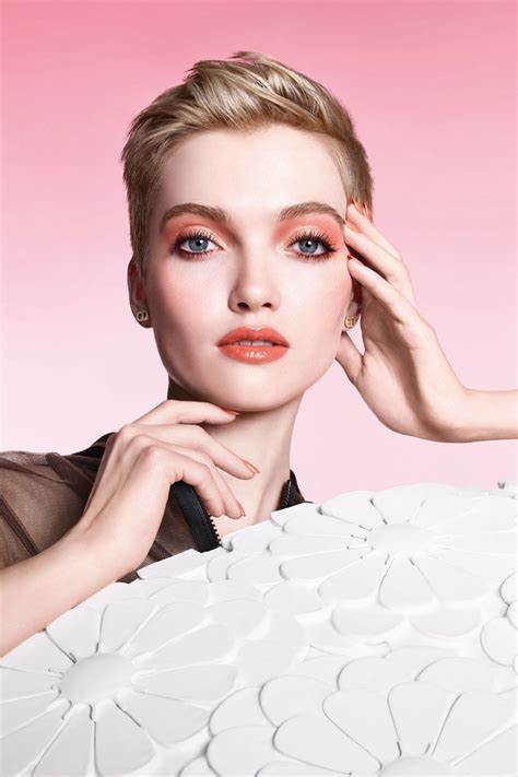 dior maquillage 2021|Collection maquillage automne 2021 : éditions limitées .